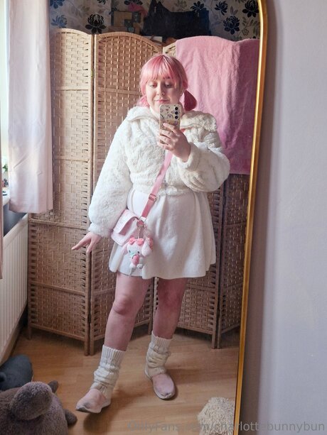 Charlottebunnybun star pornographic image