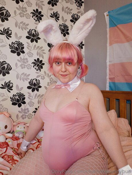 Charlottebunnybun hd actress photos