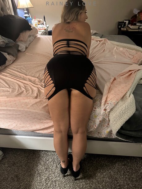 Raineylovesyou nice actress pics