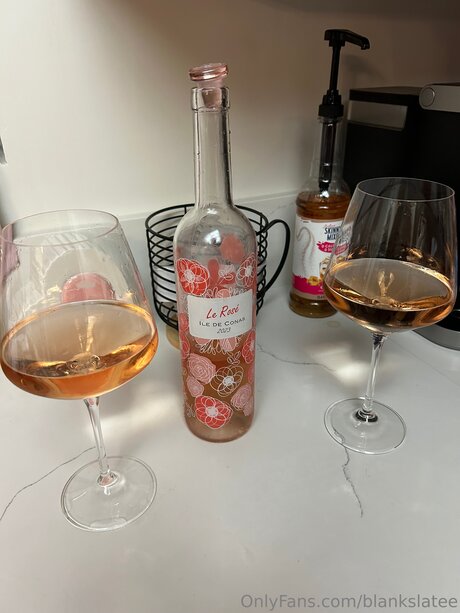 Blankslatee model xxx photos