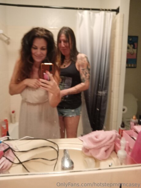 Hotstepmomcasey star nude photo