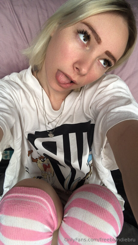 Freeblondiebru pornstar hd pictures