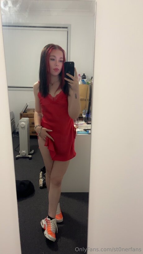 St0nerfans star naked gallery