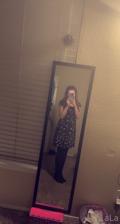 Goldengurl999 star hd pic