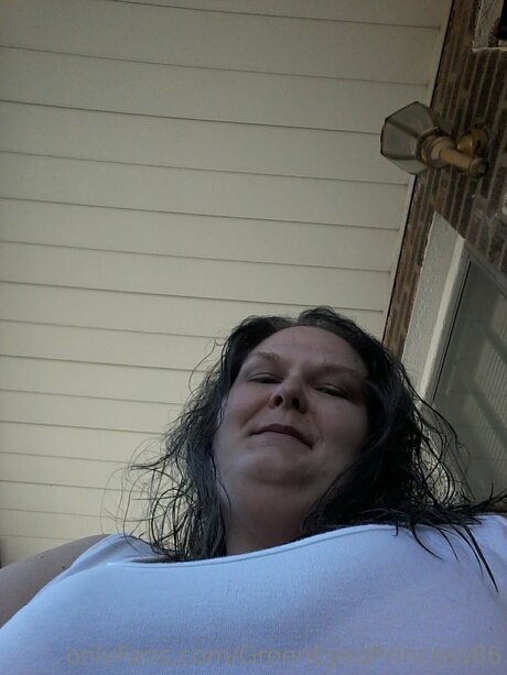 Greeneyedprincess86 star picture