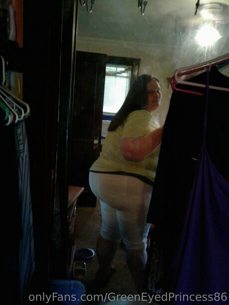 Greeneyedprincess86 hot actress image