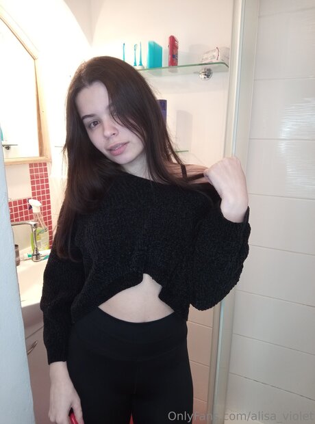 Alisa Violet pornstar pretty pictures