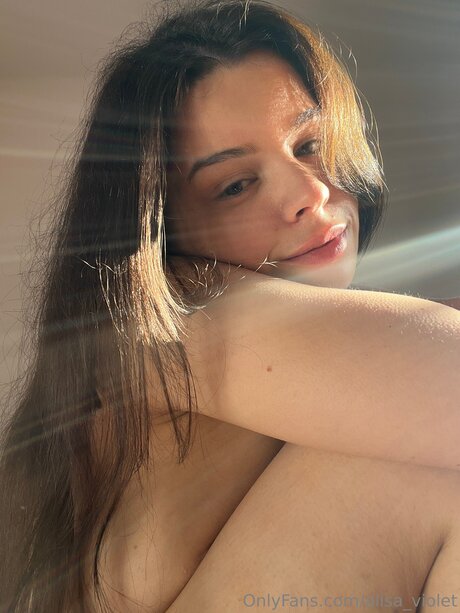 Alisa Violet pretty pornstar pictures