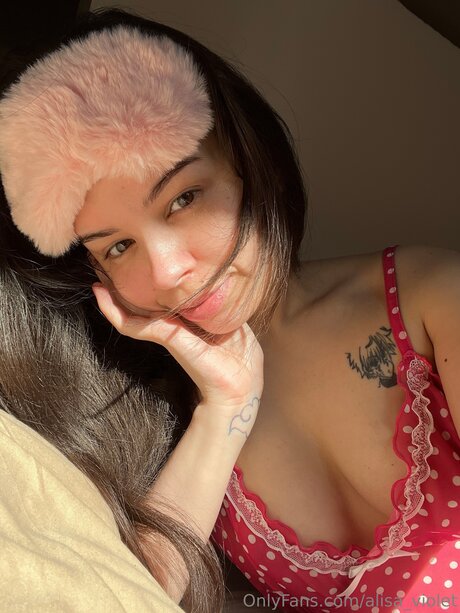 Alisa Violet nice pornstar photo