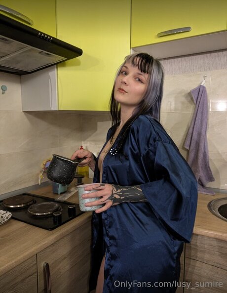 Lusy Sumire best star pics