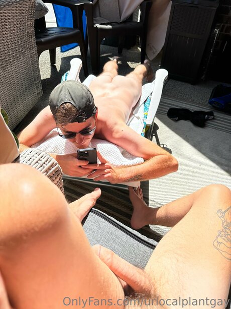 Urlocalplantgay model nude pictures
