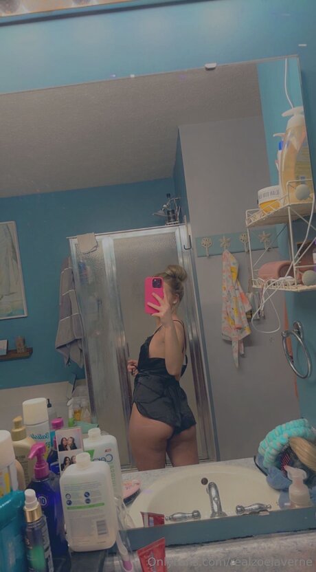 Realzoelaverne pornstar xxx img