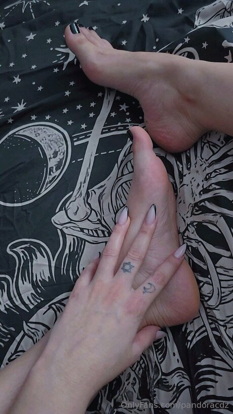 Pandoracdz naked model archive