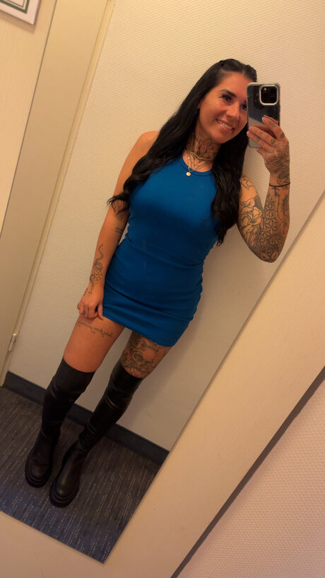 Justineblack pornstar sexy pictures