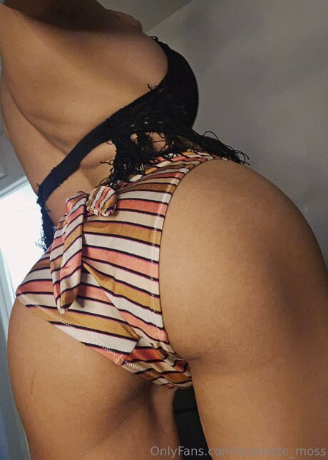 Scarlette Moss pornographic model images