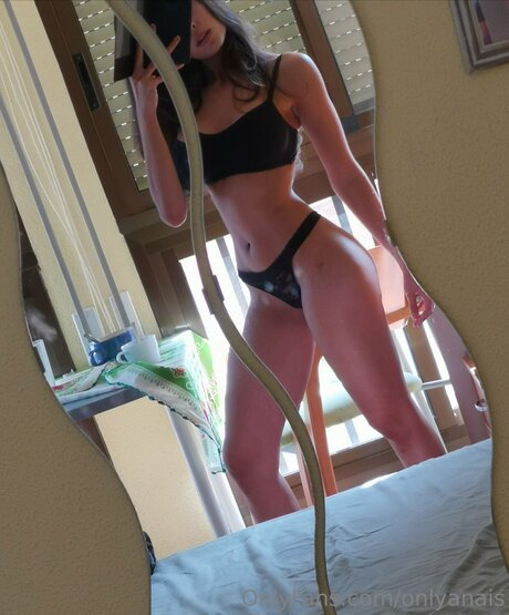 Sweetanais03 xxx star pics