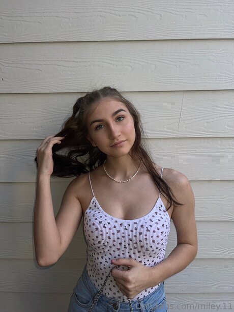 Miley 11 nudes model picture