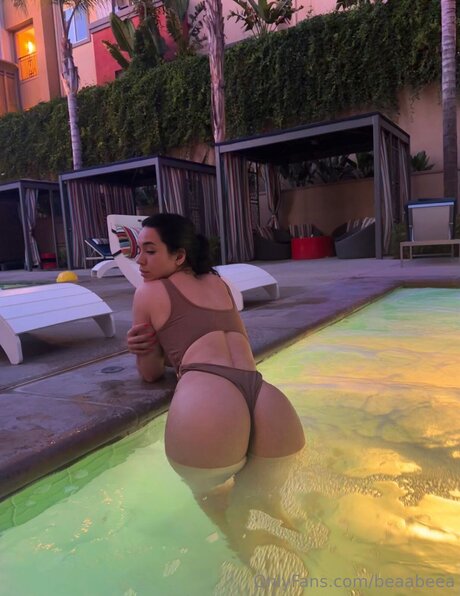 Beaabeea nudes model archive