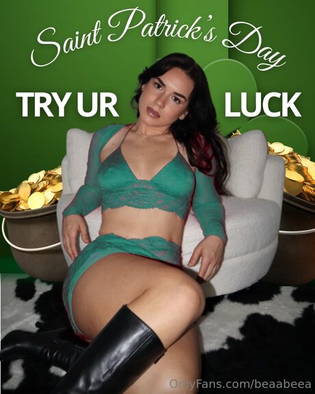 Beaabeea adult star photo