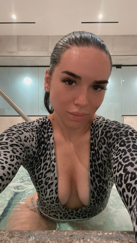 Beaabeea star naked gallery