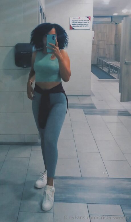 Cristalsweety pornographic model picture