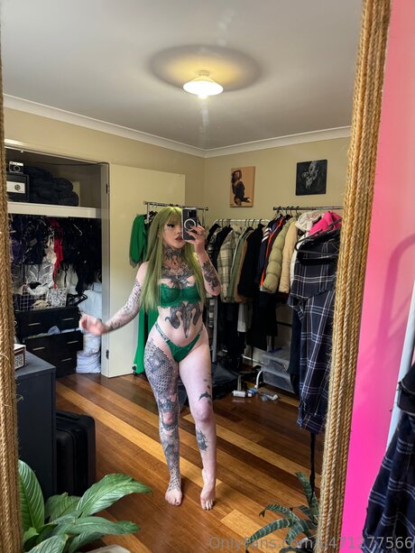 Rose Reality erotic pornstar picture