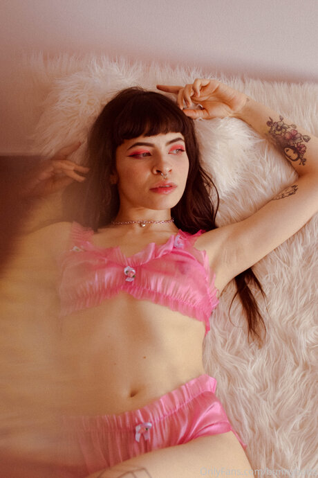 Bunnybutts model high quality image