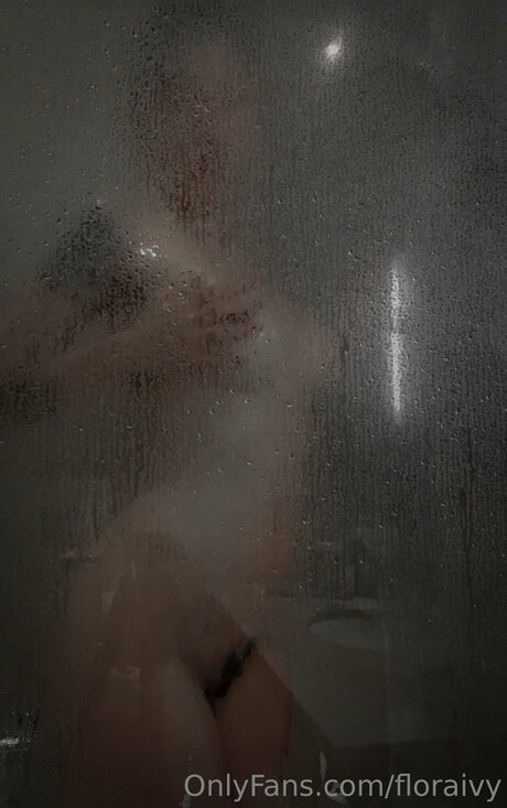 Floraivy exclusive star pic