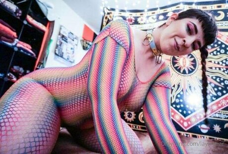 Laylsahar model free img