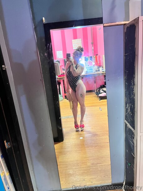 Dropofhoney model erotic archive