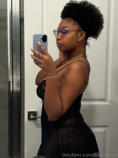 Toospicy Of model free img