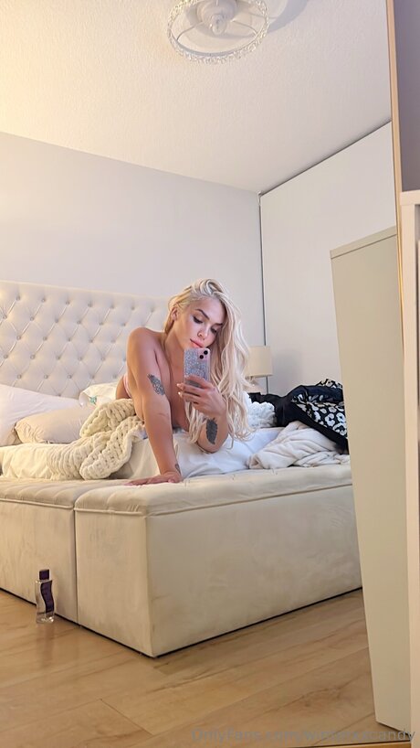 Winterxxcandy high quality pornstar gallery