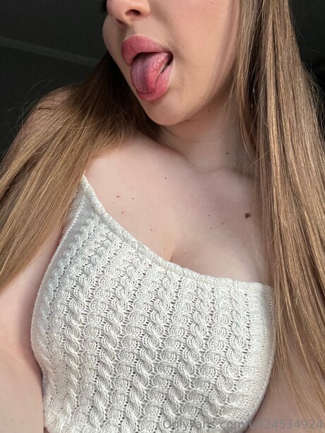 Lanaavis top star photos