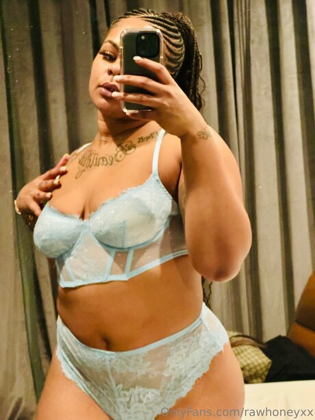 Rawhoneyxx pornstar hot pictures