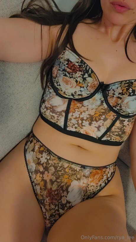 Rya Lee star best pics