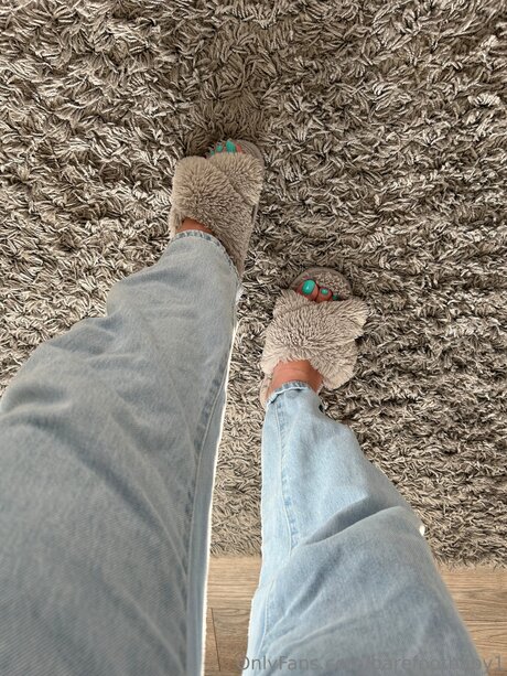 Barefootbaby1 pretty actress archive