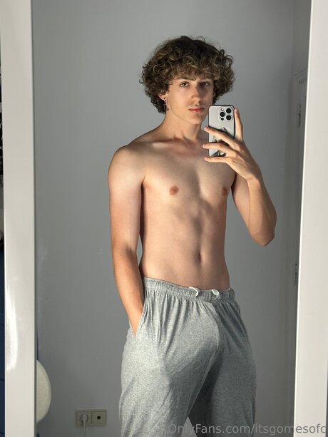 Itsgomesofc adult star image