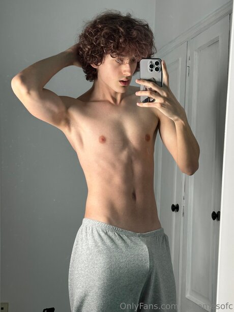 Itsgomesofc art pornstar gallery