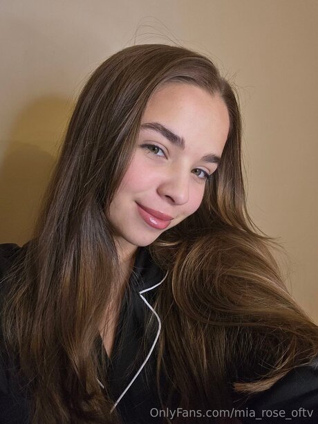 Mia Rose Oftv porn actress galleries
