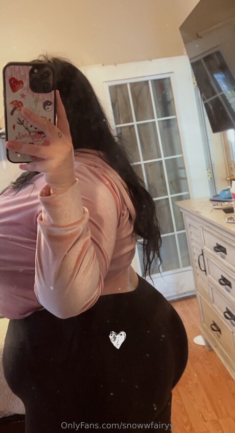 Snowwfairyy star naked pic