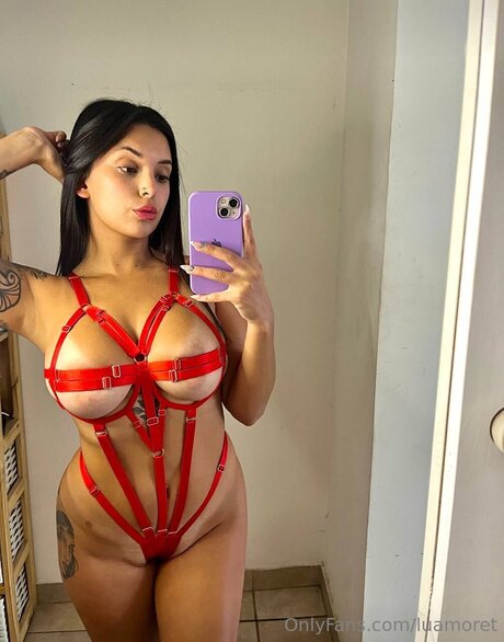 Luamoret model nudes picture