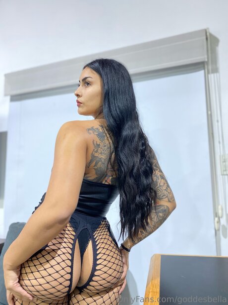 Goddesbella art model pictures