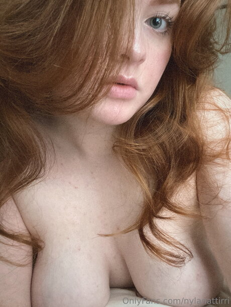 Nylanattirri star free pics