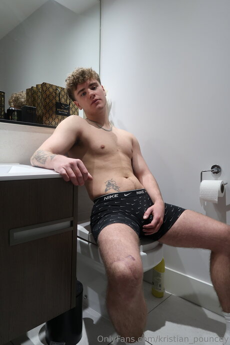 Kristian Pouncey naked actress pictures