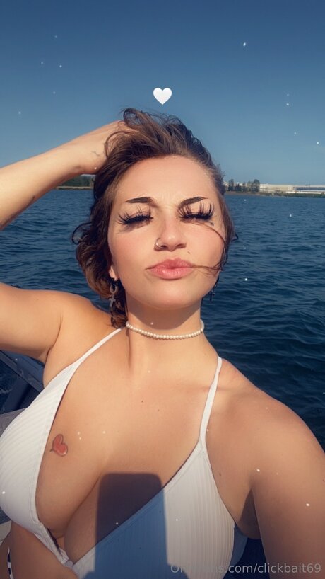 Clickbait69 star hot pictures