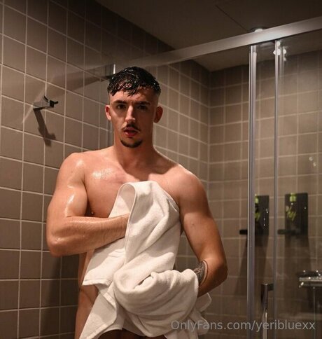 Yeribluexx erotic star pictures