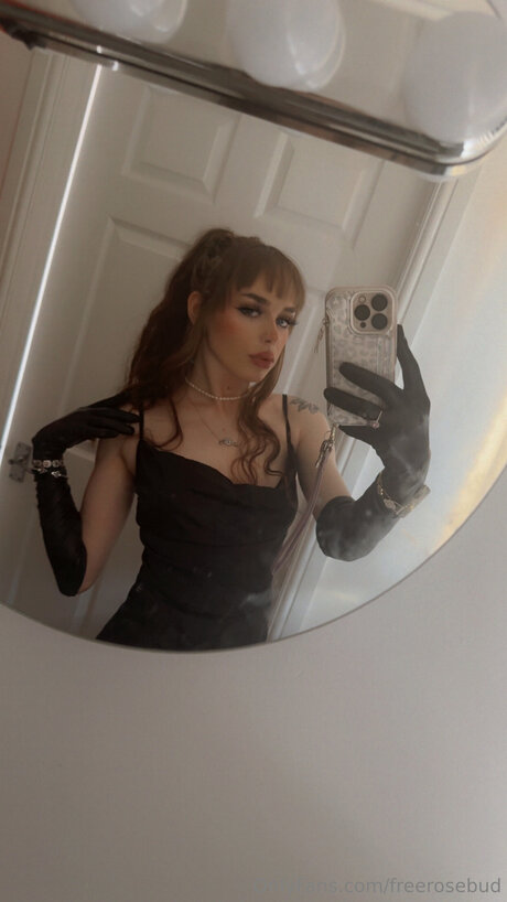 Freerosebud porn actress pic