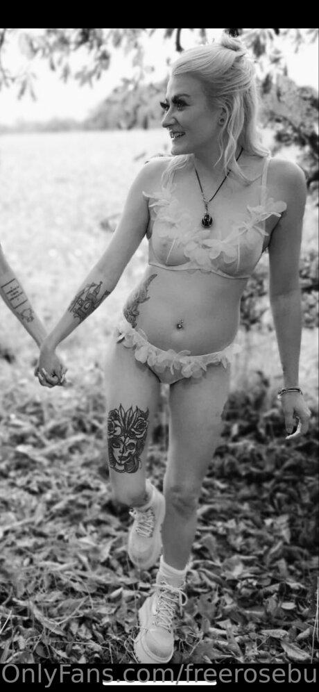 Freerosebud profile pic