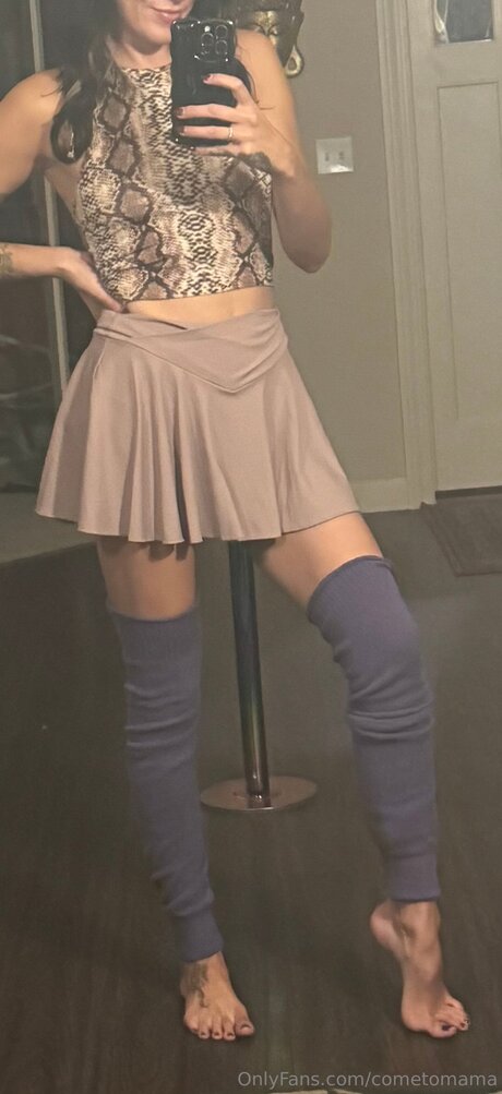 Cometomama star nudes photo