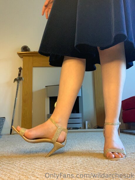 Wildarchesuk erotic actress pictures